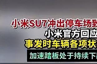 这爸妈多高啊？文班亚马晒2023年度照片：选秀日和父母合照